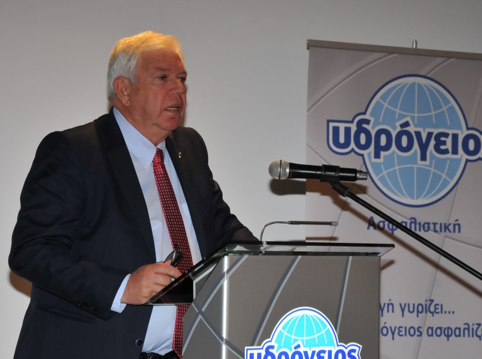Λουκάς Κορομπίλης, Γενικός Διευθυντής