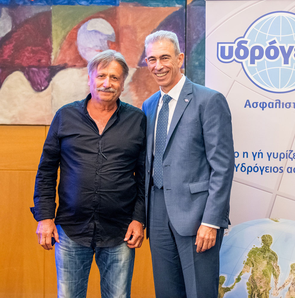 "Παπαδάκη Ζαμπέλη - Ασφαλιστικό Γραφείο", Σαντορίνη - Senior Partner
