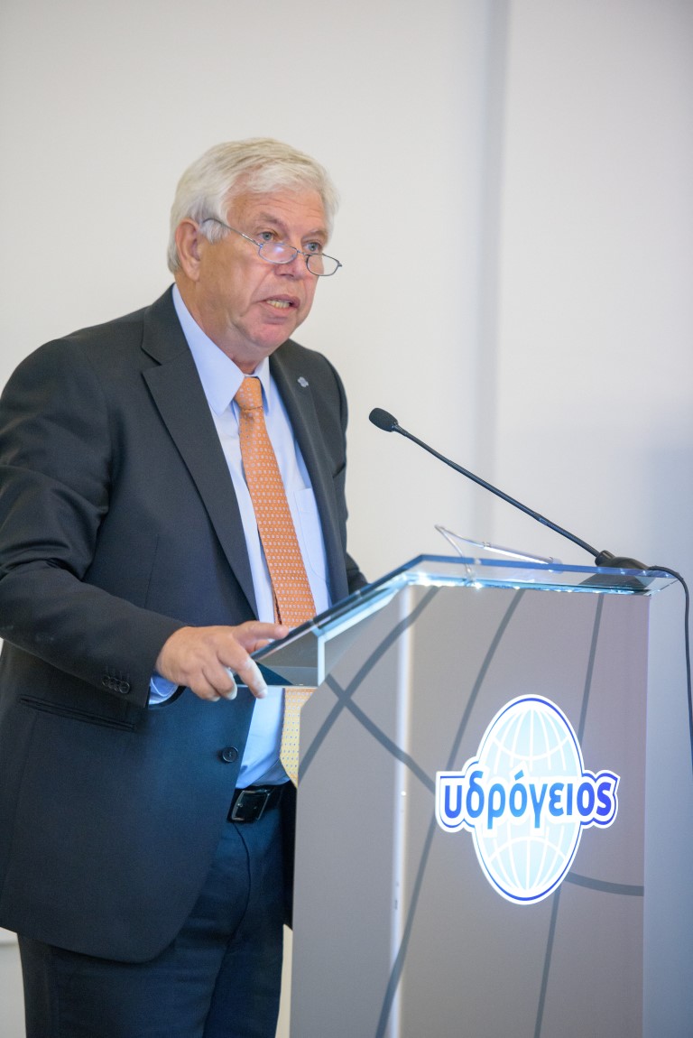 Λουκάς Κορομπίλης, Γενικός Διευθυντής